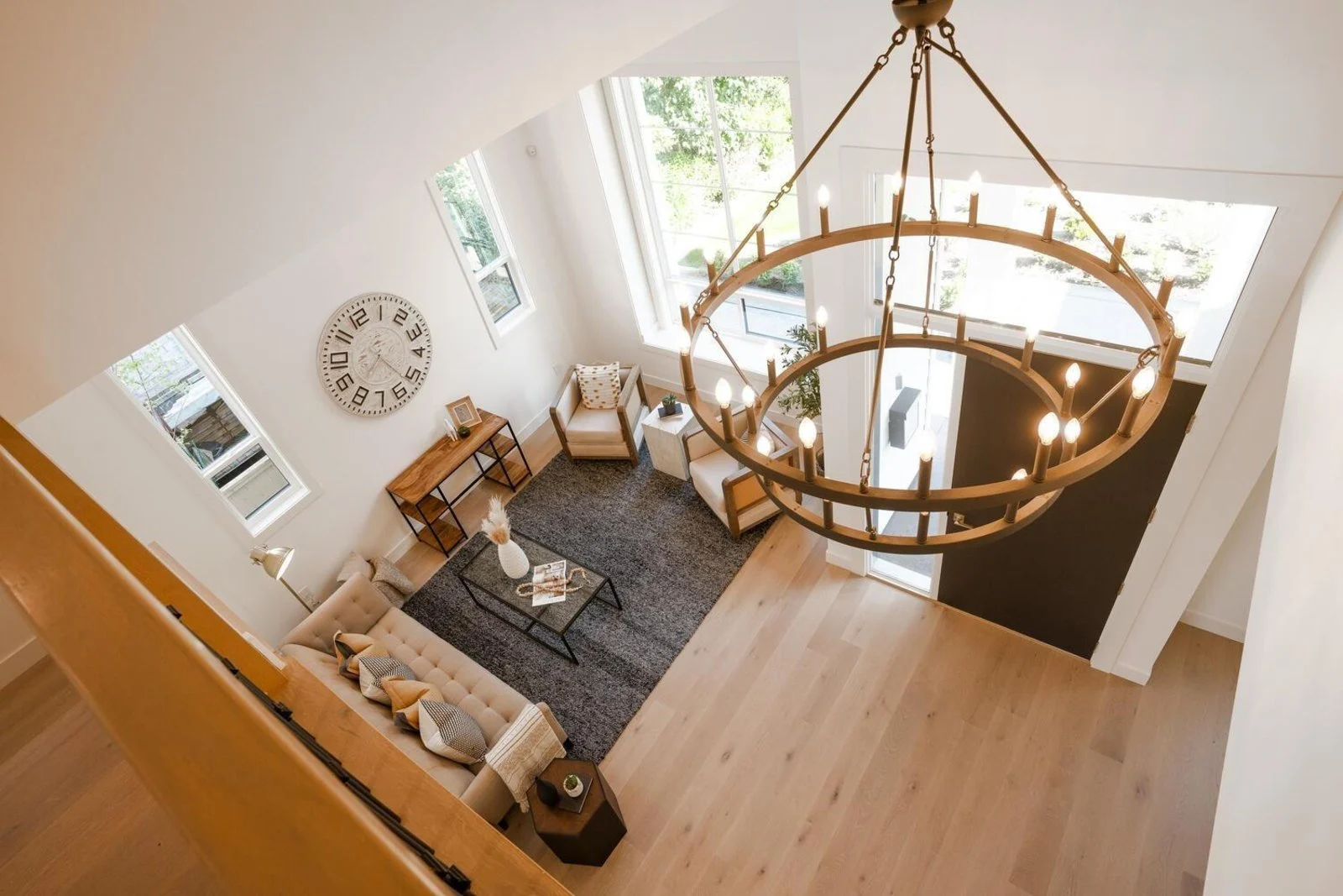Foyer · ring chandelier