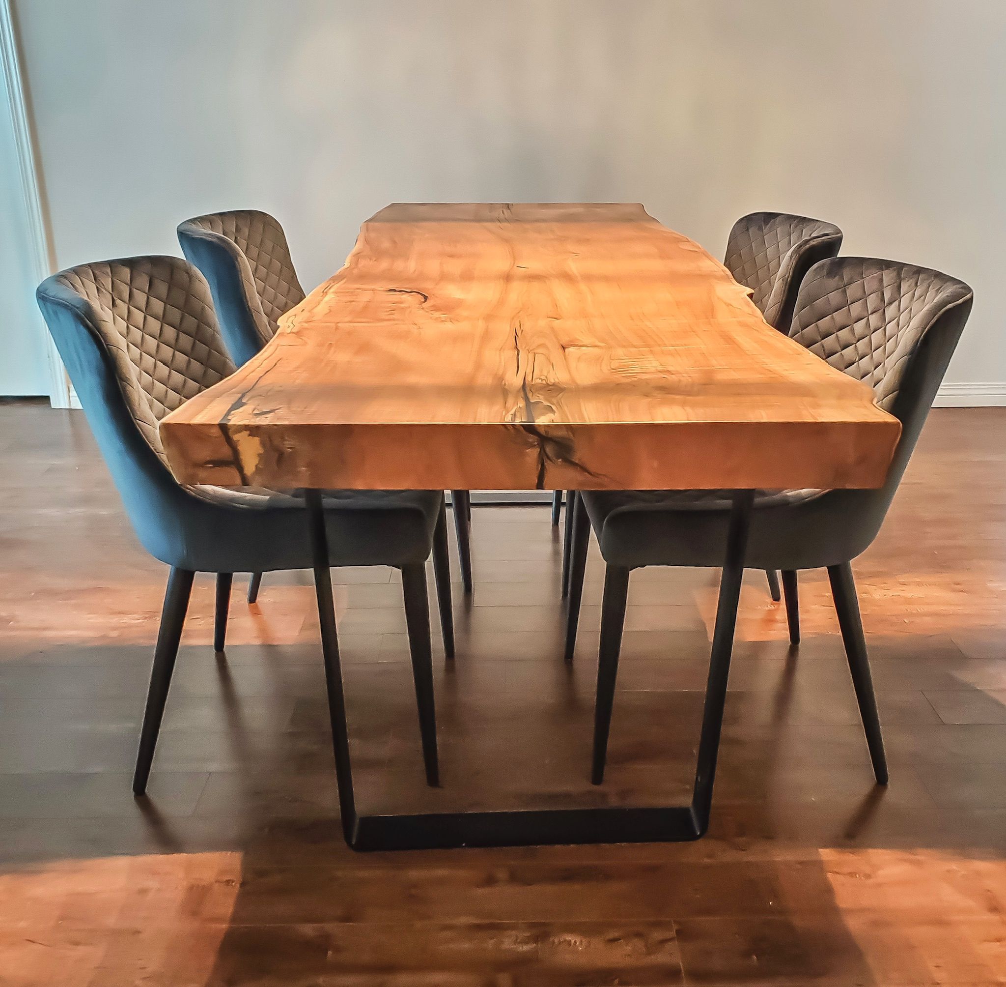 Live-edge dining table
